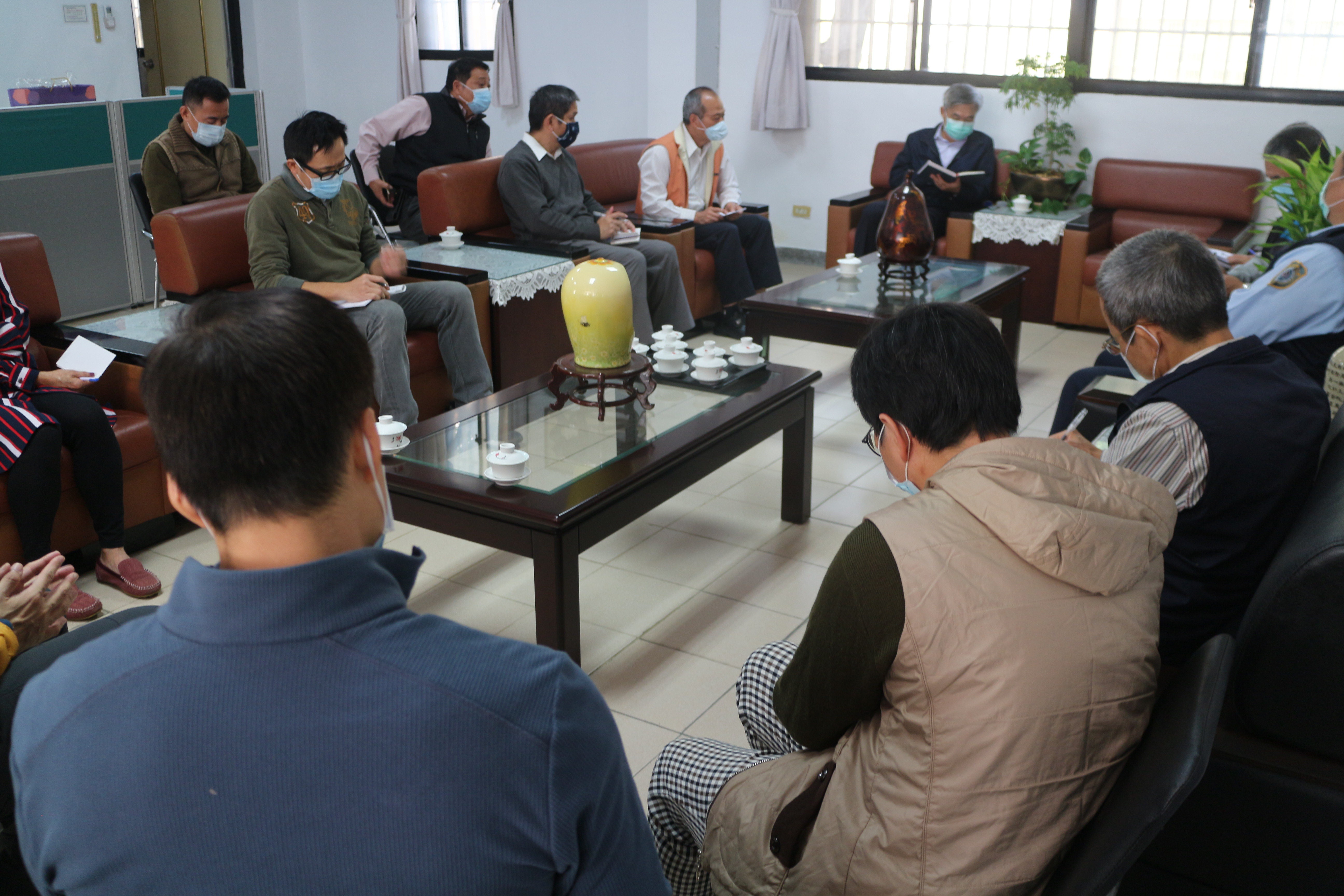 An emergency response meeting was convened in accordance with the outbreak