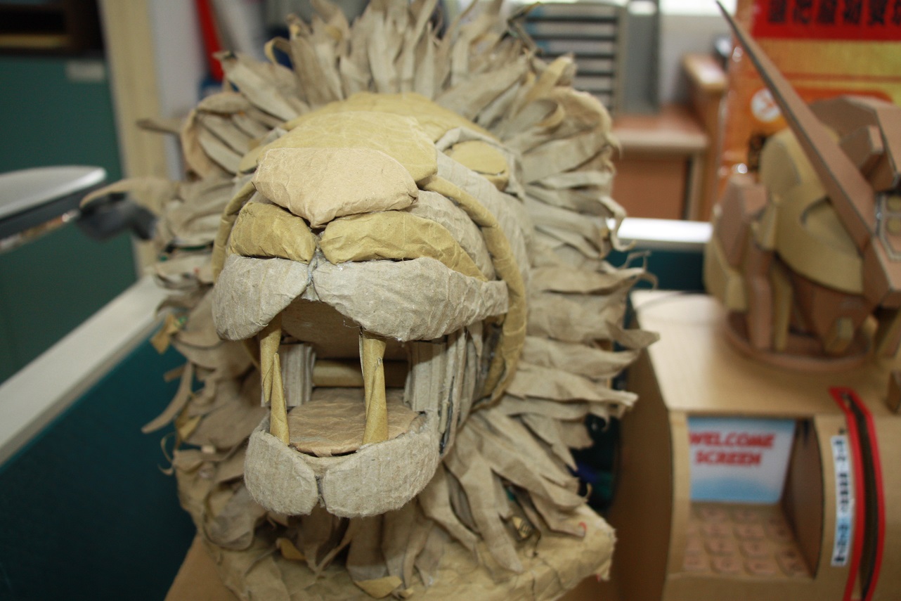 Environmental education hand-made works - lion avatars