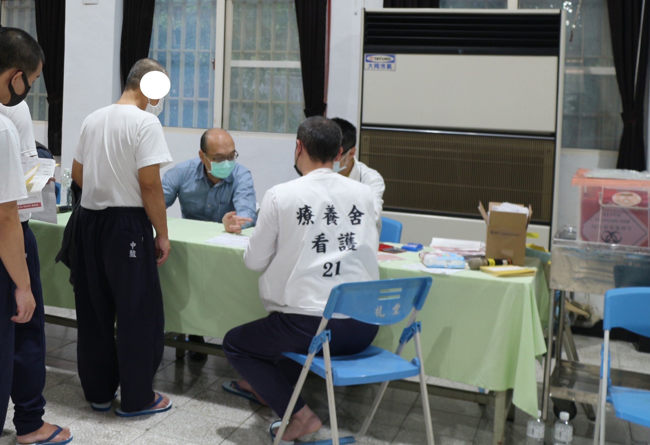 為收容人施打COVID-19疫苗