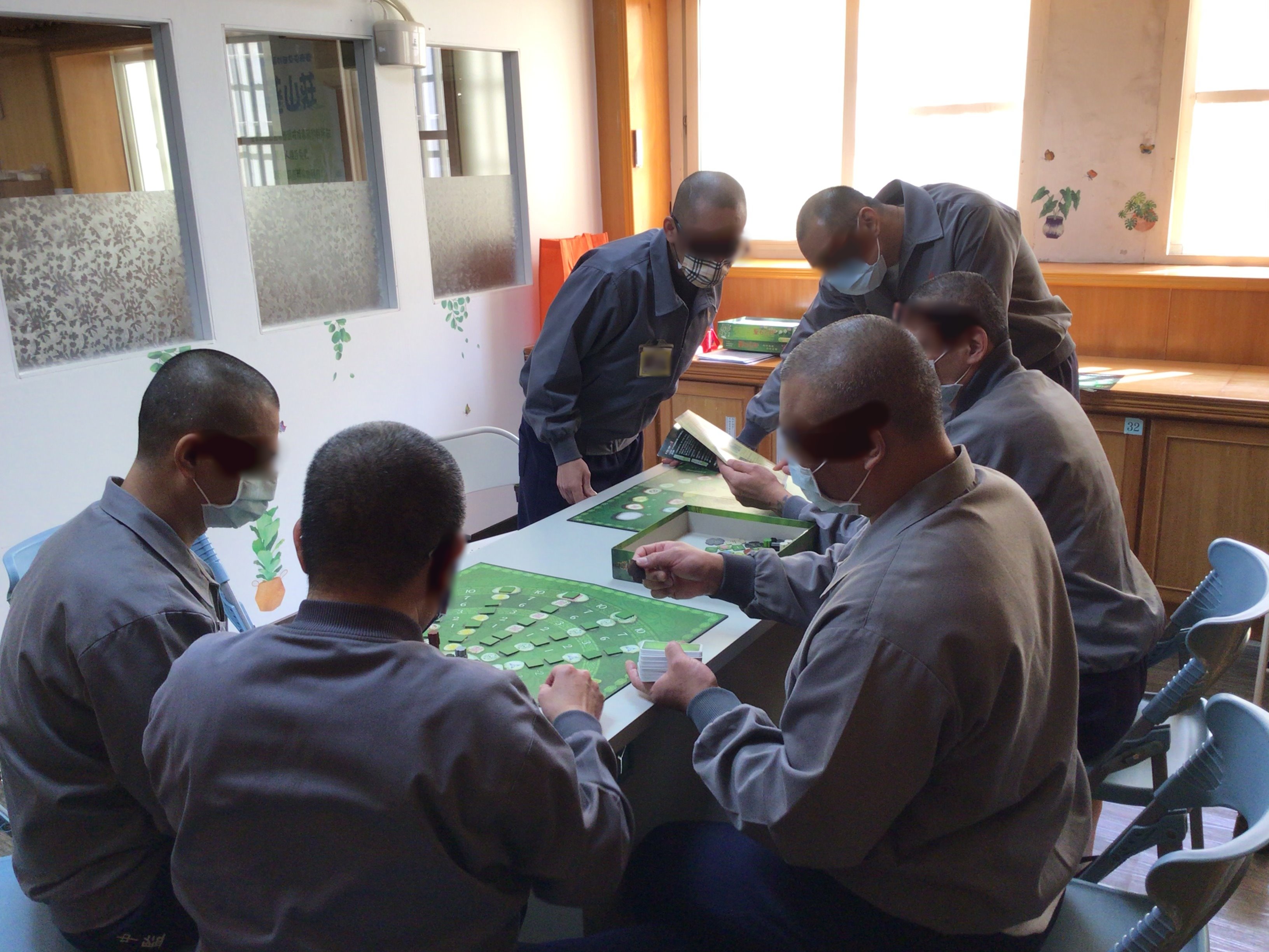 運用桌遊聖石之路，討論選擇與承擔