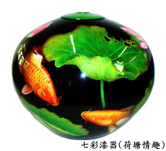 七彩漆器(荷塘情趣)