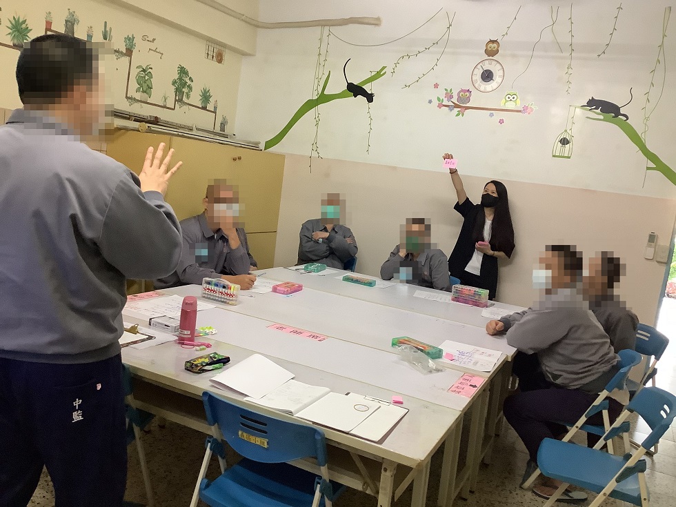 The instructor conducted a game to get everyone interact together.