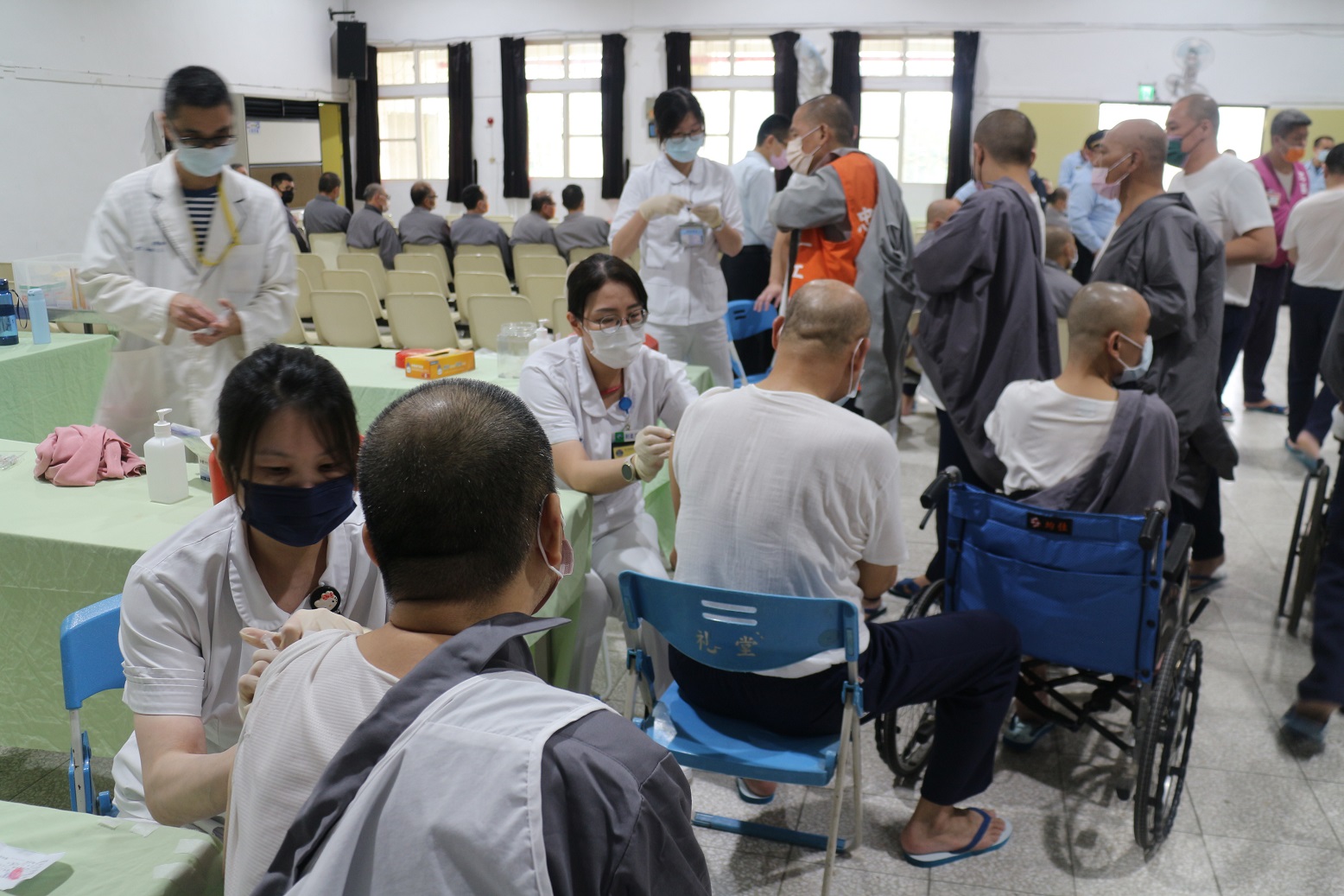 培德醫院醫事人員施打疫苗
