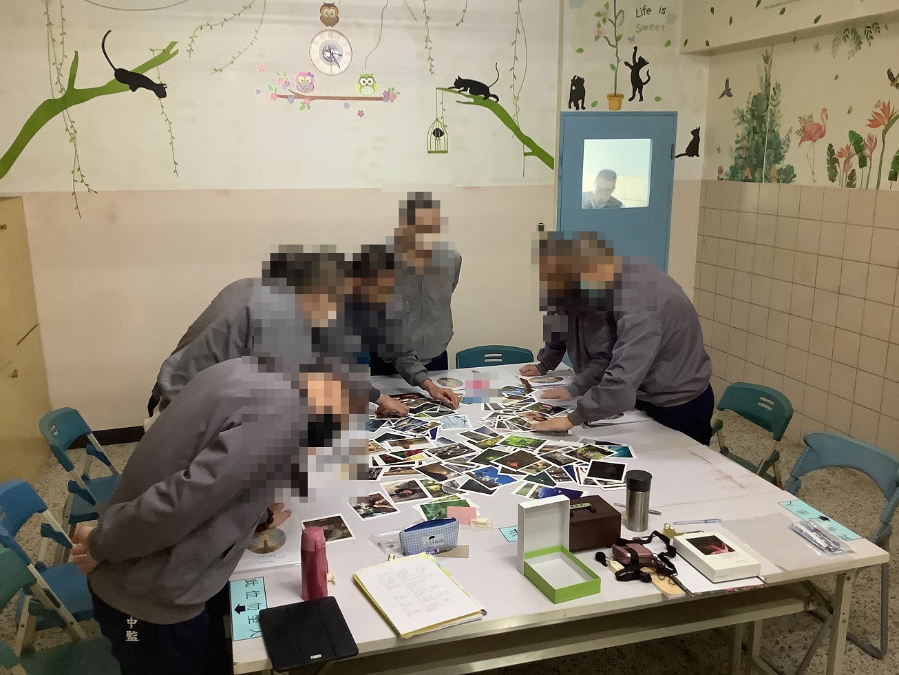 使用紅花卡探討人生高光時刻
