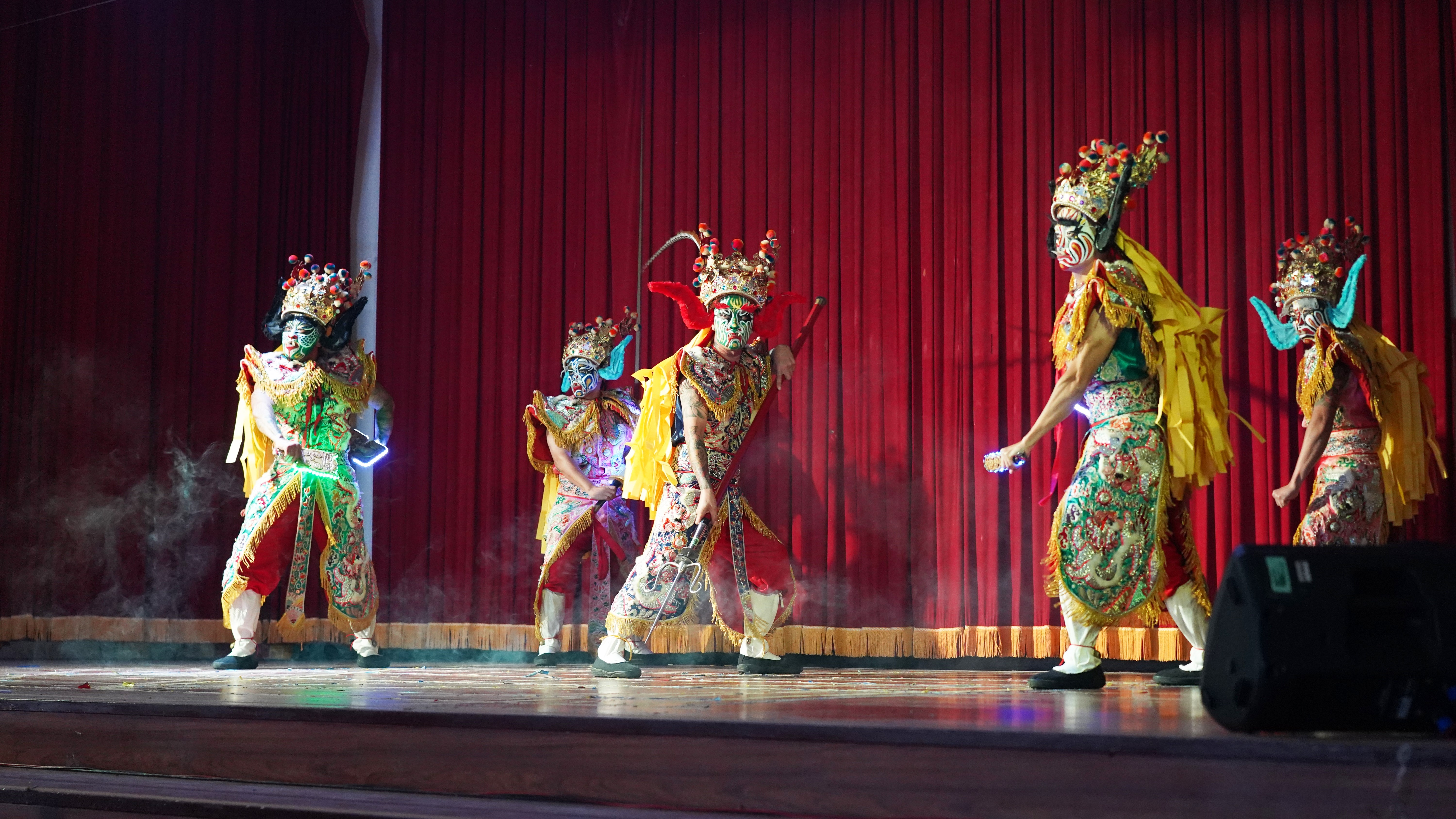 收容人才藝競賽活動官將首表演